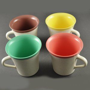 4 Melamine Melmac Brown Speckled White Vintage Coffee Mugs w/ Color Interiors